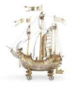 Boat in silver-gilt, Hanau, circa 1880 | Grande nef en argent et vermeil, apparemment non poinçonné, prob. Hanau, vers 1880