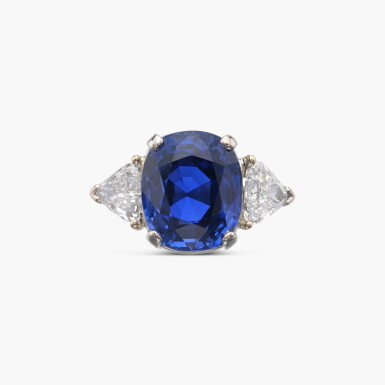 View full screen - View 1 of Lot 603. Sapphire and Diamond Ring 12.00克拉 天然 「斯里蘭卡」未經加熱藍寶石 配 鑽石 戒指.