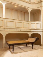 A Ceylonese sissoo daybed, mid-19th century | Lit de repos en sesham, Ceylan, milieu du XIXe siècle