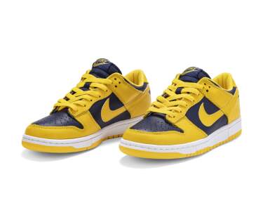 View full screen - View 1 of Lot 41. Dunk Low Varsity Maize Midnight Navy | Size US 8, EUR 41.
