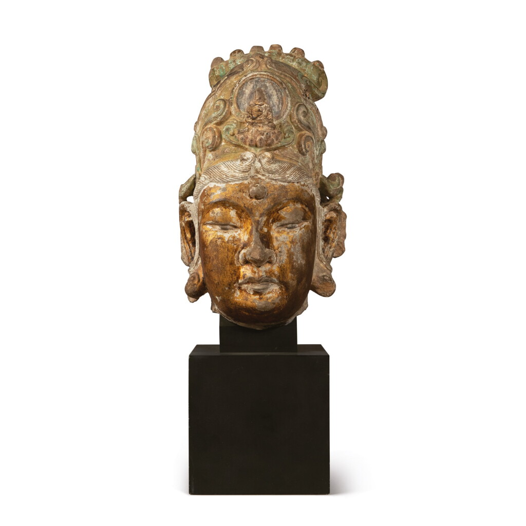 View full screen - View 1 of Lot 606. A RARE STONE HEAD OF AVALOKITESHVARA, LIAO - JIN DYNASTY.