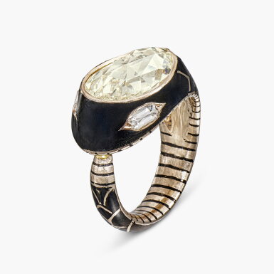 View full screen - View 1 of Lot 1709. Diamond and Enamel Ring | 4.44克拉 梨型 L色 鑽石 配 琺琅 戒指.