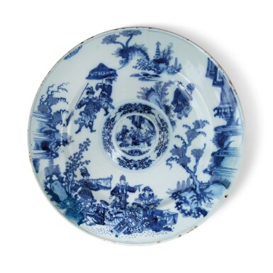 View full screen - View 1 of Lot 511. A DUTCH DELFT BLUE AND WHITE LARGE CHARGER, CIRCA 1680-1700.