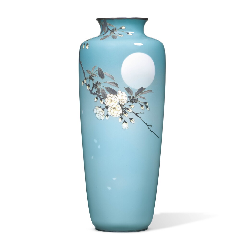View full screen - View 1 of Lot 125. A FINE ANDO JUBEI CLOISONNÉ VASE WITH SEAL OF ANDO STUDIO, MEIJI PERIOD, LATE 19TH CENTURY.