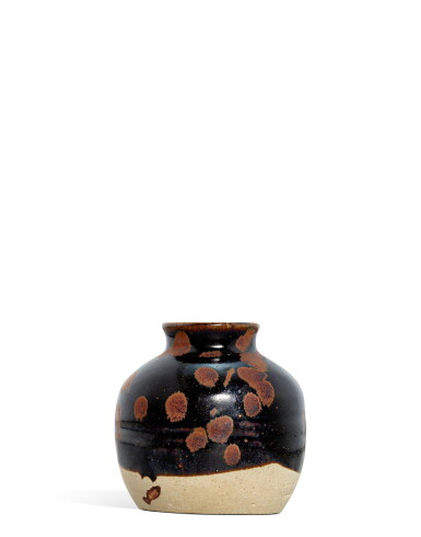 View full screen - View 1 of Lot 3707. A small black-glazed russet-splashed jar, Song dynasty | 宋 黑釉鏽斑小罐.