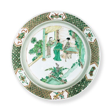 View full screen - View 1 of Lot 806. A large famille-verte 'painting eyebrows' basin, Qing dynasty, Kangxi period | 清康熙 五彩京兆畫眉圖盆.