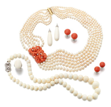 View full screen - View 1 of Lot 140. COLLECTION OF CORAL, CULTURED PEARL AND DIAMOND JEWELS (COLLEZIONE DI GIOIELLI IN CORALLO, PERLE COLTIVATE E DIAMANTI).