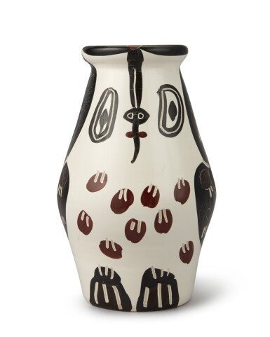 View full screen - View 1 of Lot 11. Hibou marron noir (A. R. 123).
