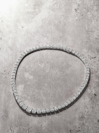 View full screen - View 1 of Lot 27. Diamond Necklace.