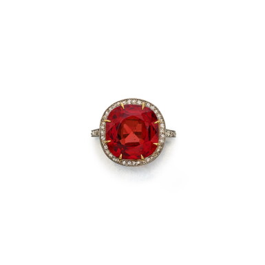 View full screen - View 1 of Lot 120. Red Spinel and Diamond Ring 尖晶石配鑽石戒指.
