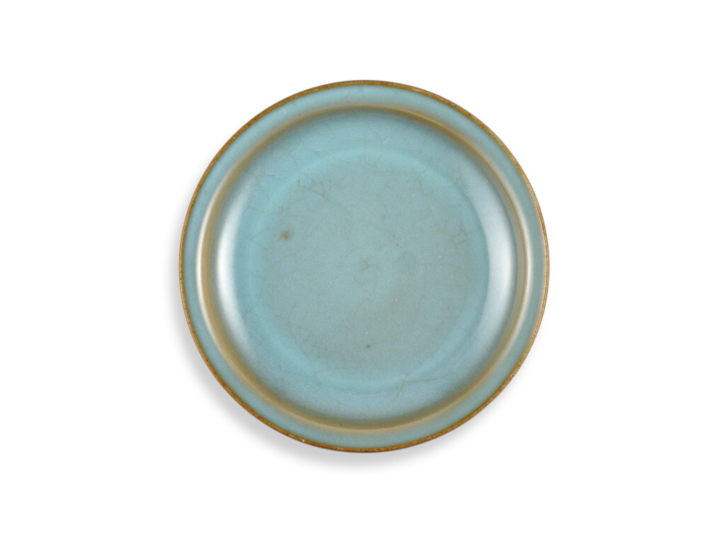 View full screen - View 1 of Lot 5024. A Junyao blue-glazed dish, Northern Song dynasty | 北宋 鈞窰天藍釉折沿盤.