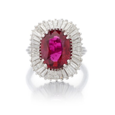 View full screen - View 1 of Lot 62. RUBY AND DIAMOND RING (ANELLO CON RUBINO E DIAMANTI).
