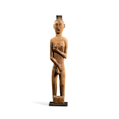 View full screen - View 1 of Lot 206. Statue hampatong, Dayak, Kalimantan, Bornéo, Indonésie | Hampatong Dayak Figure, Kalimantan, Borneo, Indonesia.