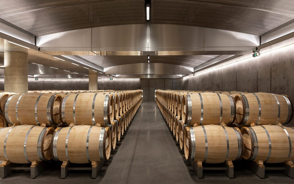 View full screen - View 1 of Lot 399. Château Lynch Bages 2002 (12 BT) .