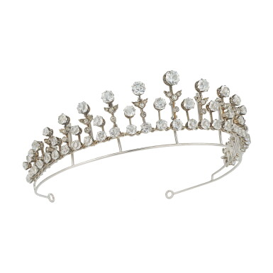 View full screen - View 1 of Lot 101. Bentley & Skinner | Tiare argent et strass, vers 1890 | Silver and strass tiara, 1890s.