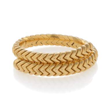 View full screen - View 1 of Lot 68. Gold bangle, 'Spiga'.