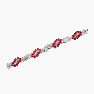 View full screen - View 1 of Lot 1381. Ruby and Diamond Bracelet | 紅寶石 配 鑽石 手鏈.