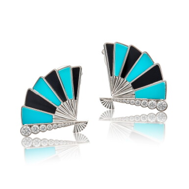 View full screen - View 1 of Lot 1908. 'Bals de légende' Unique Pair of Turquoise, Onyx and Diamond Ear Clips | 梵克雅寶 | ‘Bals de légende’ 綠松石 配 縞瑪瑙 及 鑽石 耳夾一對.