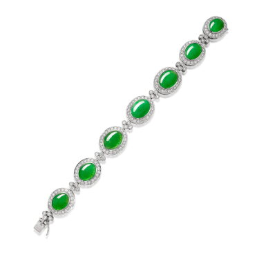 View full screen - View 1 of Lot 662. Jadeite and Diamond Bracelet | 天然翡翠 配 鑽石 手鏈.