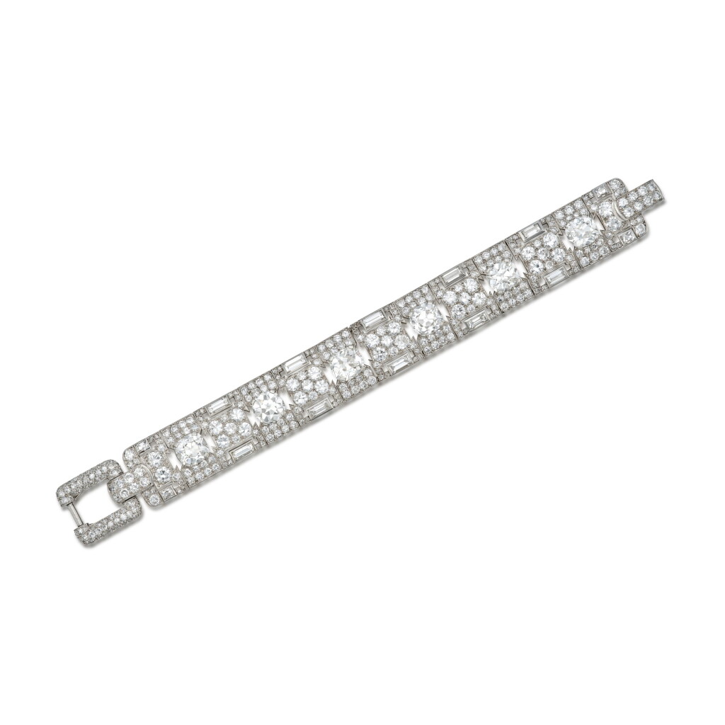 View full screen - View 1 of Lot 61. Diamond Bracelet.