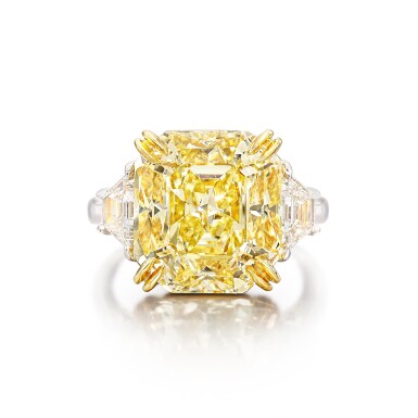 View full screen - View 1 of Lot 234. Fancy Intense Yellow Diamond and Diamond Ring | 11.19克拉 濃彩黃色鑽石 配 鑽石 戒指.