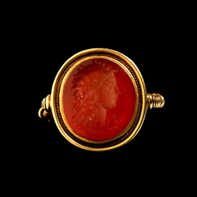 View full screen - View 1 of Lot 298. Intaglio with the Strozzi Medusa .