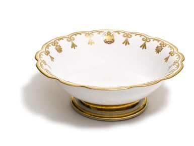View full screen - View 1 of Lot 180. A PORCELAIN SERVING BOWL, IMPERIAL PORCELAIN FACTORY, ST PETERSBURG, PERIOD OF NICHOLAS I (1844-1855).