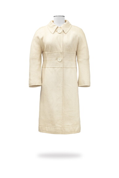 View full screen - View 1 of Lot 66. Lancetti, circa 1963, Canvas raglan coat | Manteau à manches raglan en toile.