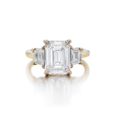 View full screen - View 1 of Lot 180. Diamond Ring.