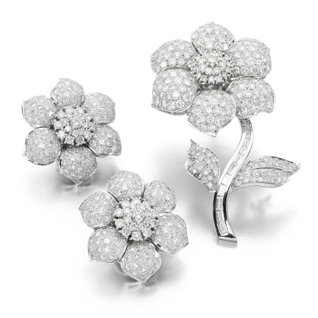 View full screen - View 1 of Lot 112. Diamond demi-parure.