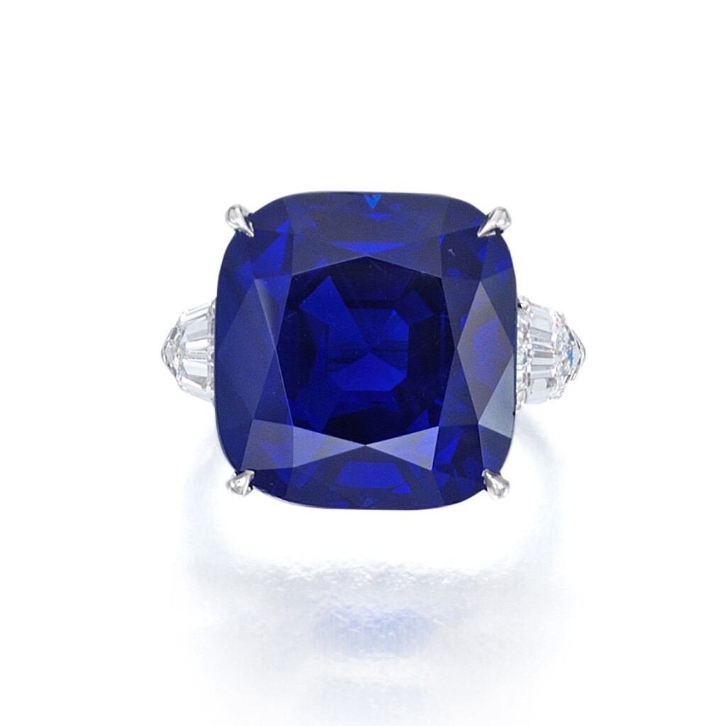 View full screen - View 1 of Lot 67. Bulgari | A Superb Sapphire and Diamond Ring.