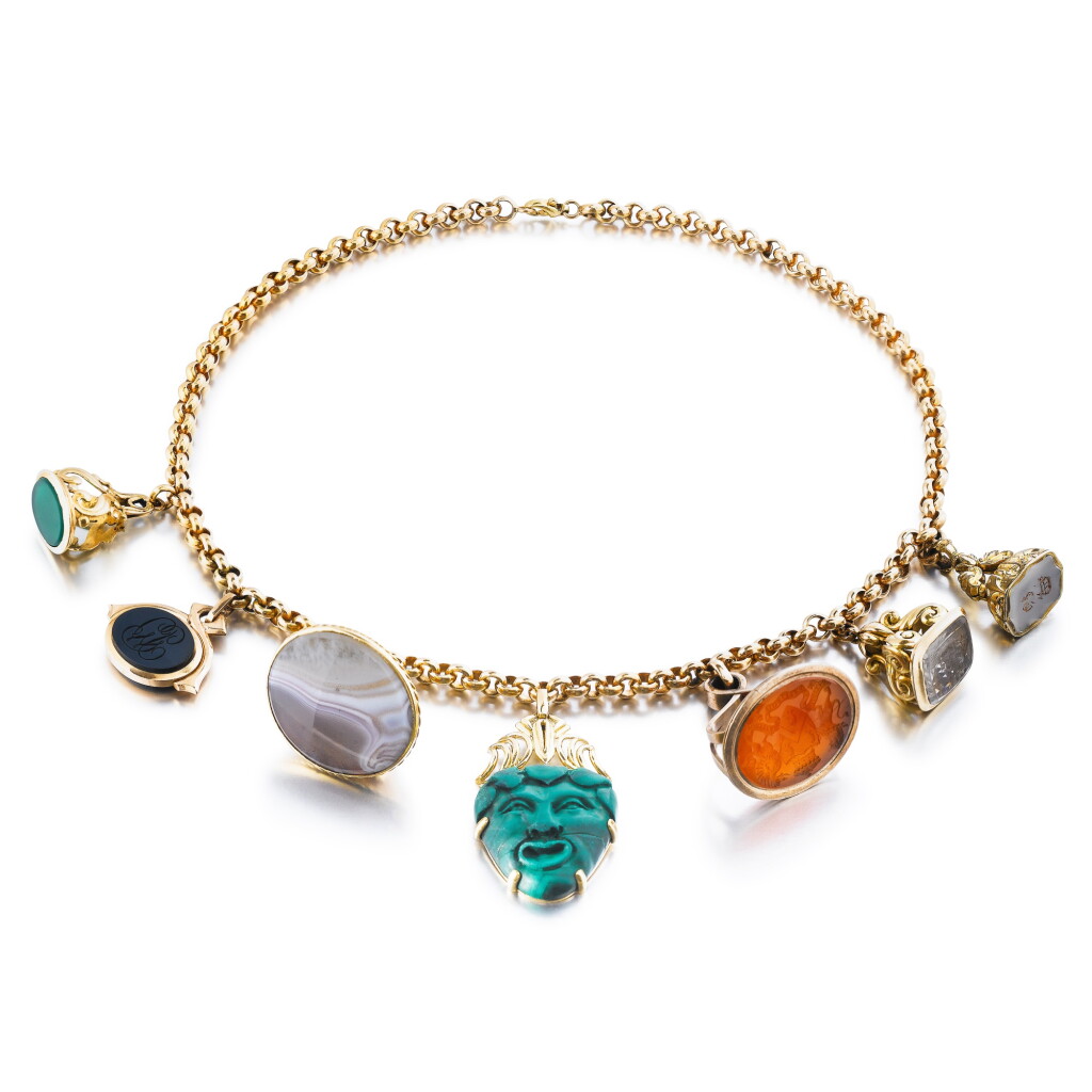 View full screen - View 1 of Lot 2. Collier pierres dures et or | Hardstone and gold necklace.