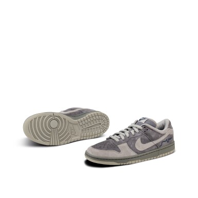 View full screen - View 1 of Lot 59. Nike SB Dunk Low Pro London | Size 9.