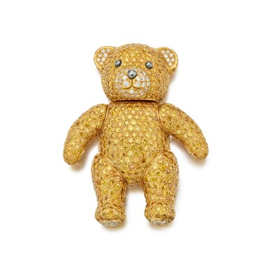 View full screen - View 1 of Lot 135. Graff | Colored Diamond and Diamond Clip-Brooch, France 格拉夫 彩色鑽石配鑽石別針,法國.