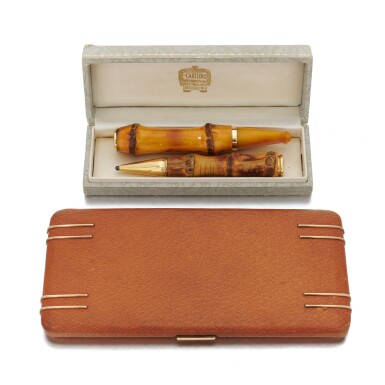 View full screen - View 1 of Lot 42. Leather cigarette case, wood cigarette holder and pencil (Portasigarette in pelle, bocchino e matita in legno).