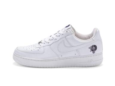 View full screen - View 1 of Lot 100. Air Force 1 ‘Roc-A-Fella’ Friends & Family | Taille US 10.5, EUR 44.5.
