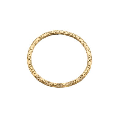 View full screen - View 1 of Lot 866. Gold and diamond necklace, ‘Alveare’.