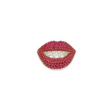 View full screen - View 1 of Lot 530. RUBY AND CULTURED PEARL 'RUBY LIPS' BROOCH, HENRYK KASTON FOR SALVADOR DALÍ | 紅寶石配養殖珍珠「紅寶石之唇」別針,Henryk Kaston為薩爾瓦多・達利製造.