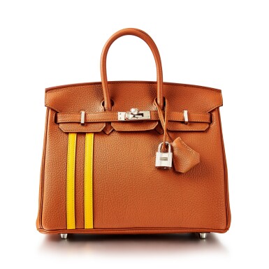 View full screen - View 1 of Lot 8395. Gold Togo and Ambre Swift Birkin Officier 25 Palladium Hardware, 2018 | 愛馬仕金色 Togo 小牛皮拼琥珀色 Swift 小牛皮25公分 Birkin Officier 柏金包,配鍍鈀金屬件,2018年.