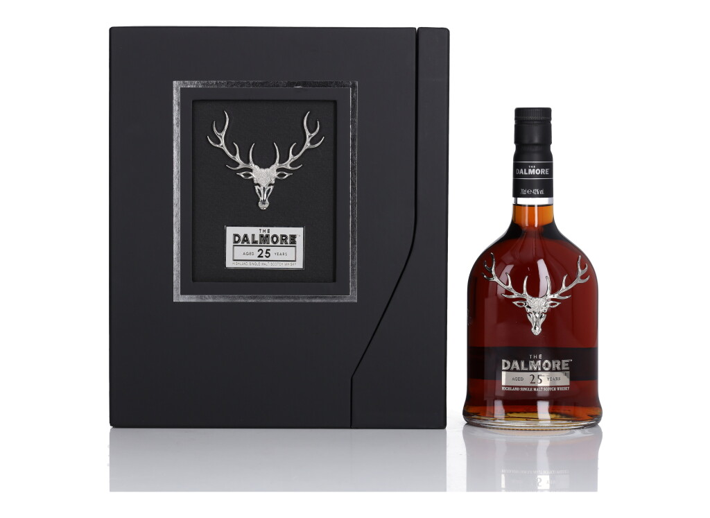 View full screen - View 1 of Lot 73. The Dalmore 25 Year Old 42.0 abv NV (1 Bottle 70cl).