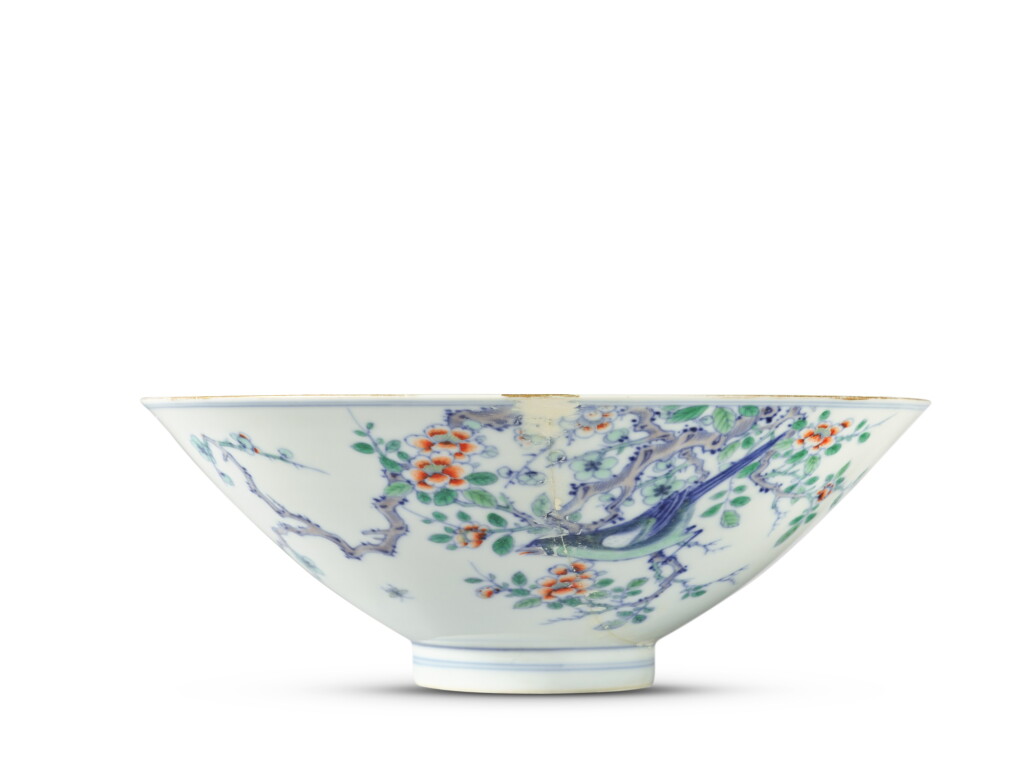View full screen - View 1 of Lot 804. A doucai 'bird and flower' conical bowl, Mark and period of Yongzheng | 清雍正 鬥彩花鳥紋笠式盌 《大清雍正年製》款.