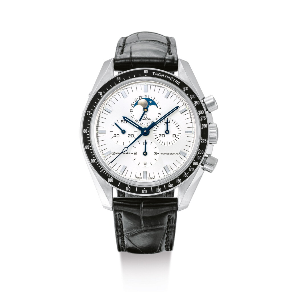 View full screen - View 1 of Lot 2011. OMEGA | SPEEDMASTER MOON PHASE, REFERENCE 36893031, A WHITE GOLD CHRONOGRAPH WRISTWATCH WITH MOON PHASES AND DATE, CIRCA 2000 | 奧米茄 | "Speedmaster Moon Phase 型號36893031 白金計時腕錶,備月相及日期顯示,錶殼編號48407404,約2000年製".
