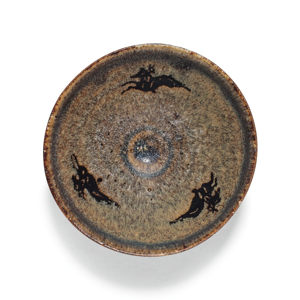 View full screen - View 1 of Lot 242. A JIZHOU PAPER-CUT BOWL, SOUTHERN SONG DYNASTY, 12TH/13TH CENTURY | 南宋 十二/十三世紀 吉州窰剪紙貼花瑞鹿紋碗.