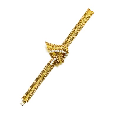 View full screen - View 1 of Lot 39. Bracelet or et diamants | Gold and diamond bracelet.