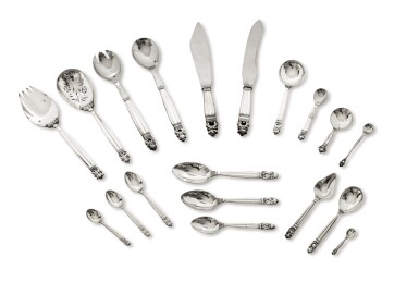View full screen - View 1 of Lot 25. A 480-piece silver household set, Acorn pattern, Jensen, Copenhagen, 20th century, various time periods | Partie de ménagère de 480 pièces en argent, modèle Acorn par Jensen, Copenhague, XXe siècle, différentes époques.