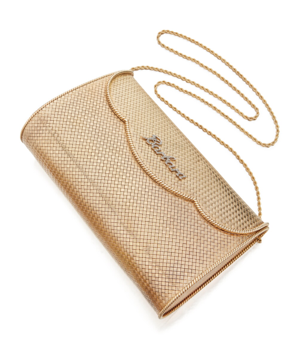 View full screen - View 1 of Lot 1055. GOLD AND DIAMOND EVENING BAG.