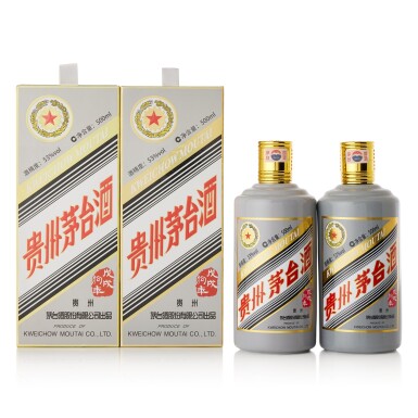 View full screen - View 1 of Lot 8675. 2018年產"飛天牌"貴州茅台酒 - 狗年生肖 Kweichow Moutai Five Star Year of the Dog 2018 (2 BT50).