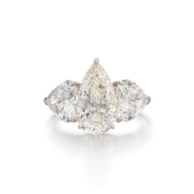 View full screen - View 1 of Lot 317. Diamond Ring | 3.06克拉 梨形 H色 内部無瑕 鑽石 戒指.