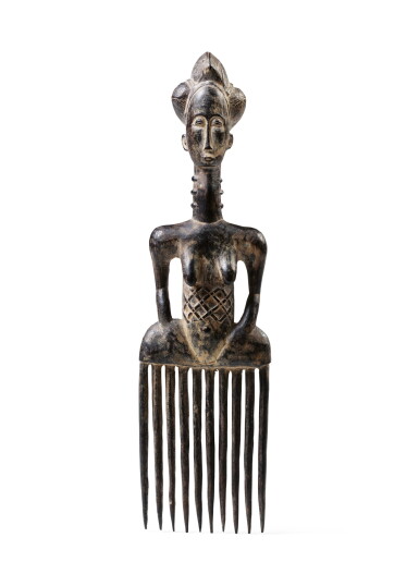 View full screen - View 1 of Lot 104. Peigne à figure féminine, Baulé, Côte d'Ivoire | Baule comb with a feminine effigy, Ivory Coast.