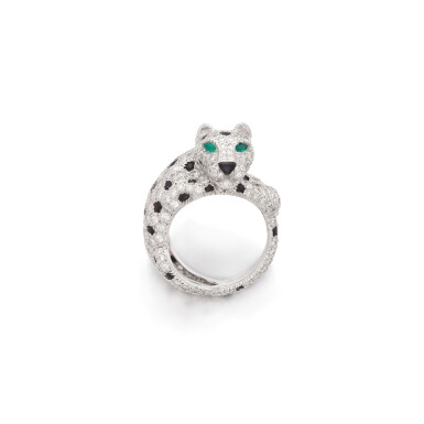 View full screen - View 1 of Lot 536. Emerald, onyx and diamond ring, 'Panthère', 1980s | 卡地亞 'Panthère' 祖母綠、縞瑪瑙及鑽石戒指.
